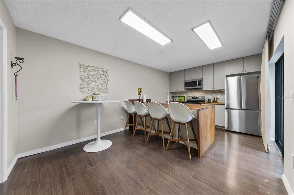 5278 Middle Court - Photo 10