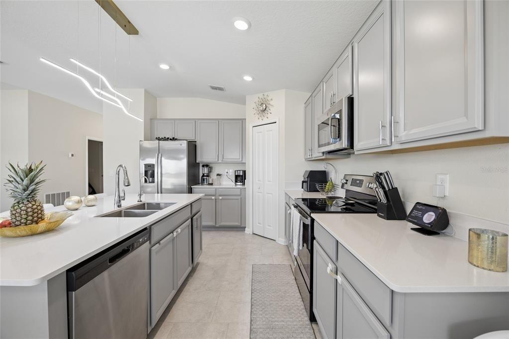3960 Guernsey Bend - Photo 3
