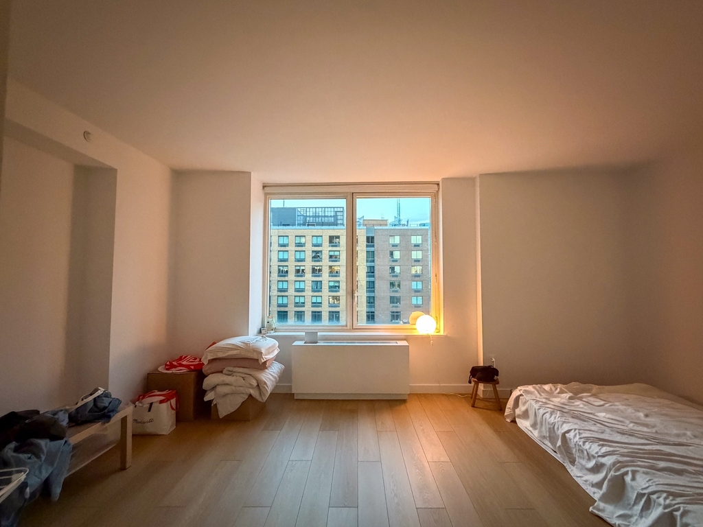 550 West 45th Street - Photo 7