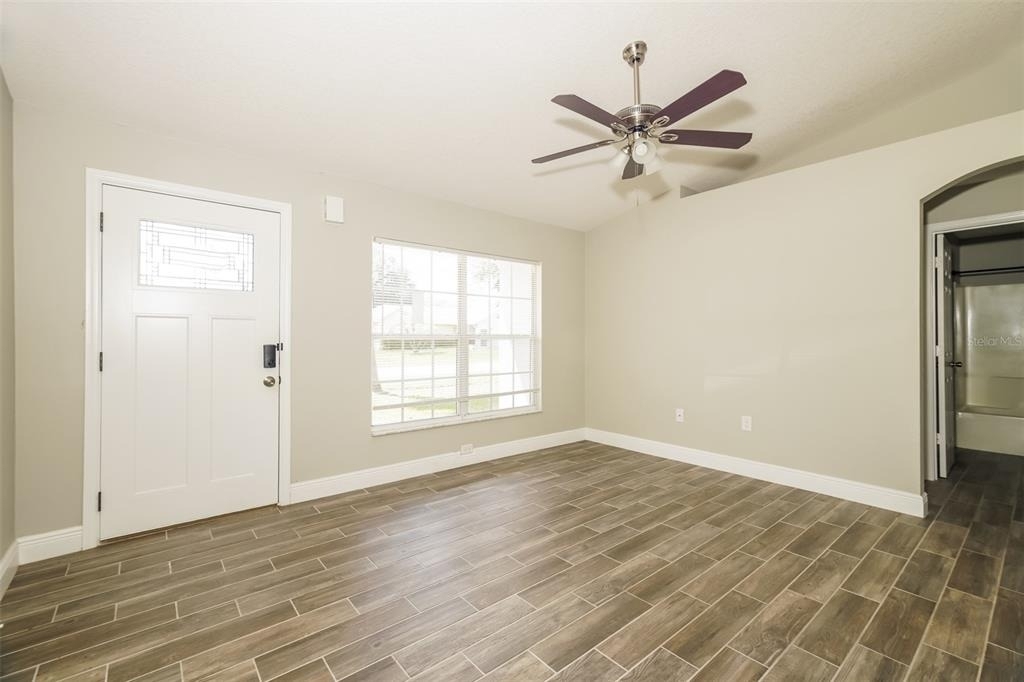 844 Jarnac Drive - Photo 2