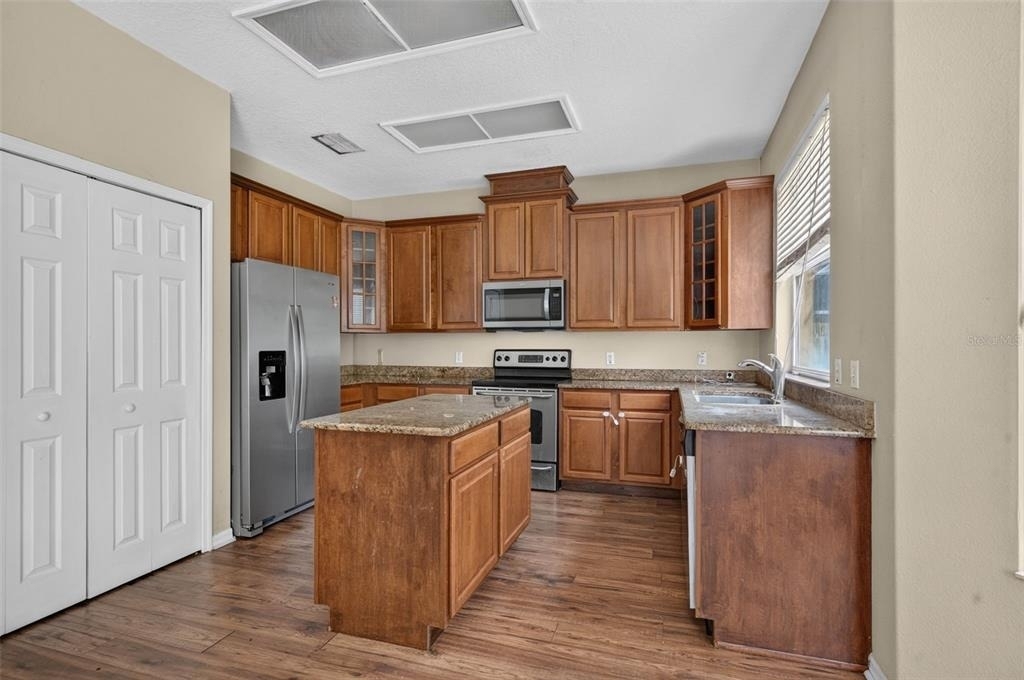 13026 Moss Park Ridge Drive - Photo 16