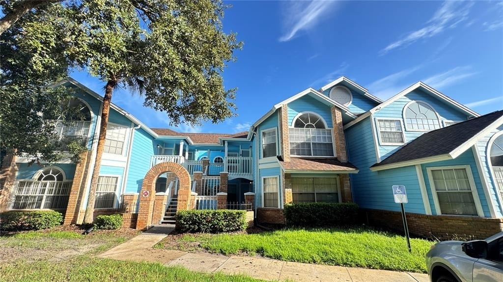 2727 N Poinciana Boulevard - Photo 0