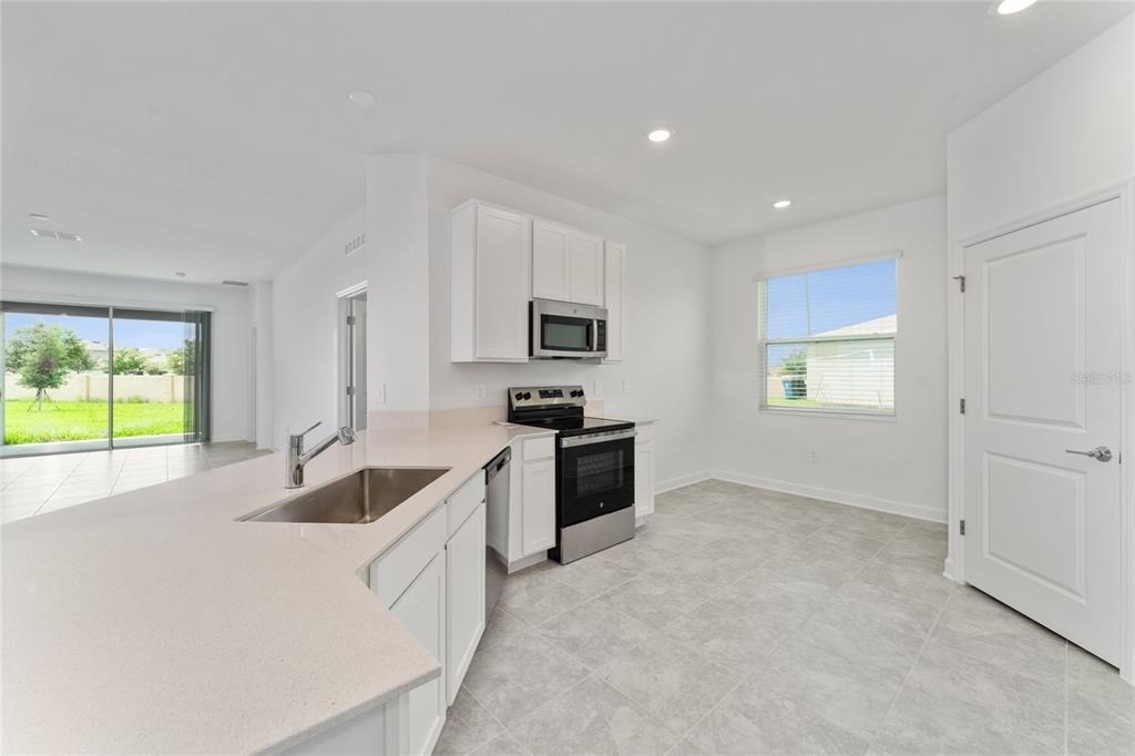 276 Taft Drive - Photo 15