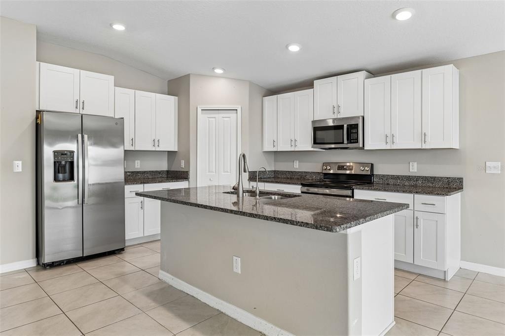 5404 Blue Azure Drive - Photo 7