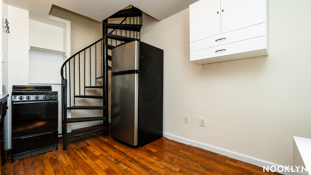 73 Pineapple St - Photo 10