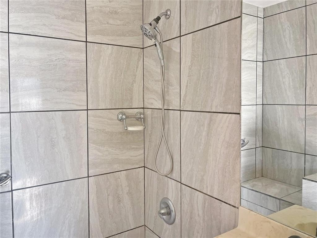 321 E Gunter Street - Photo 4