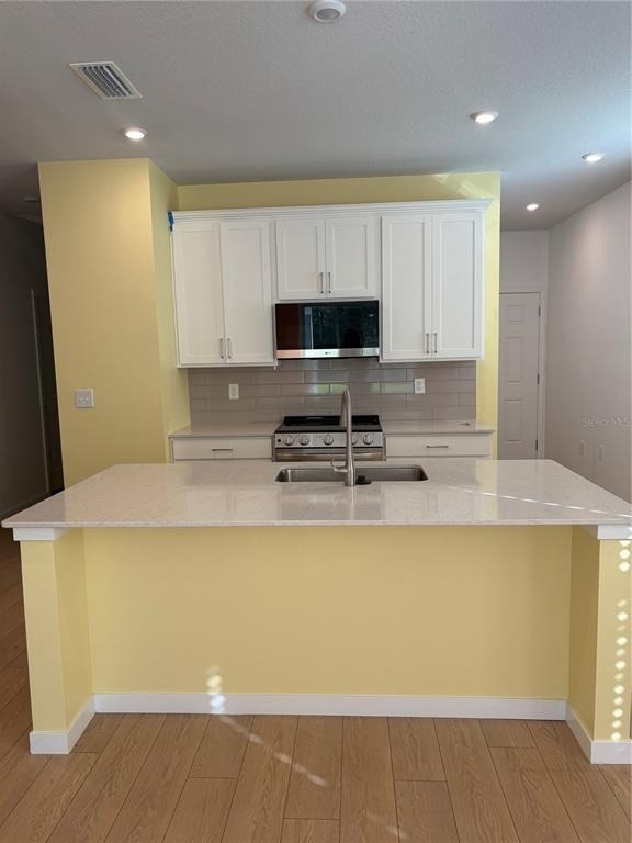 227 Montgomery Court - Photo 2