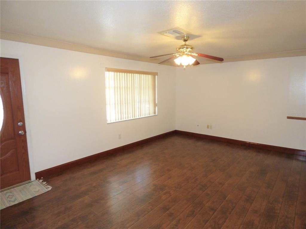 1358 Arrow Street - Photo 3