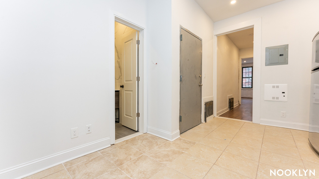 59 Wilson Ave - Photo 3