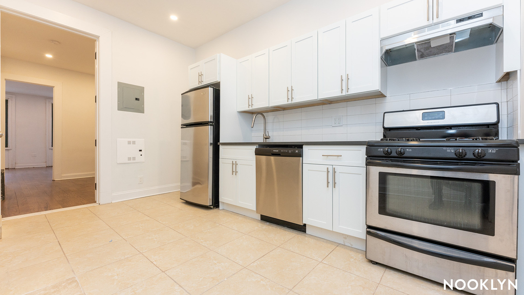 59 Wilson Ave - Photo 0
