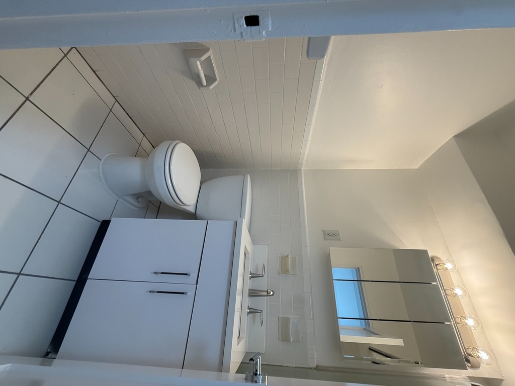 165East 35th Street - Photo 3