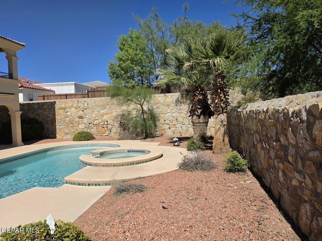 1456 Cherokee Ridge Drive - Photo 36