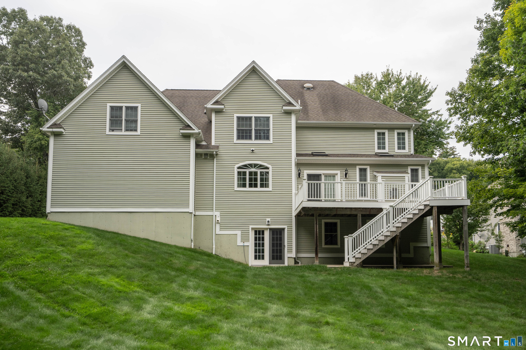 16 Hendrickson Lane - Photo 1