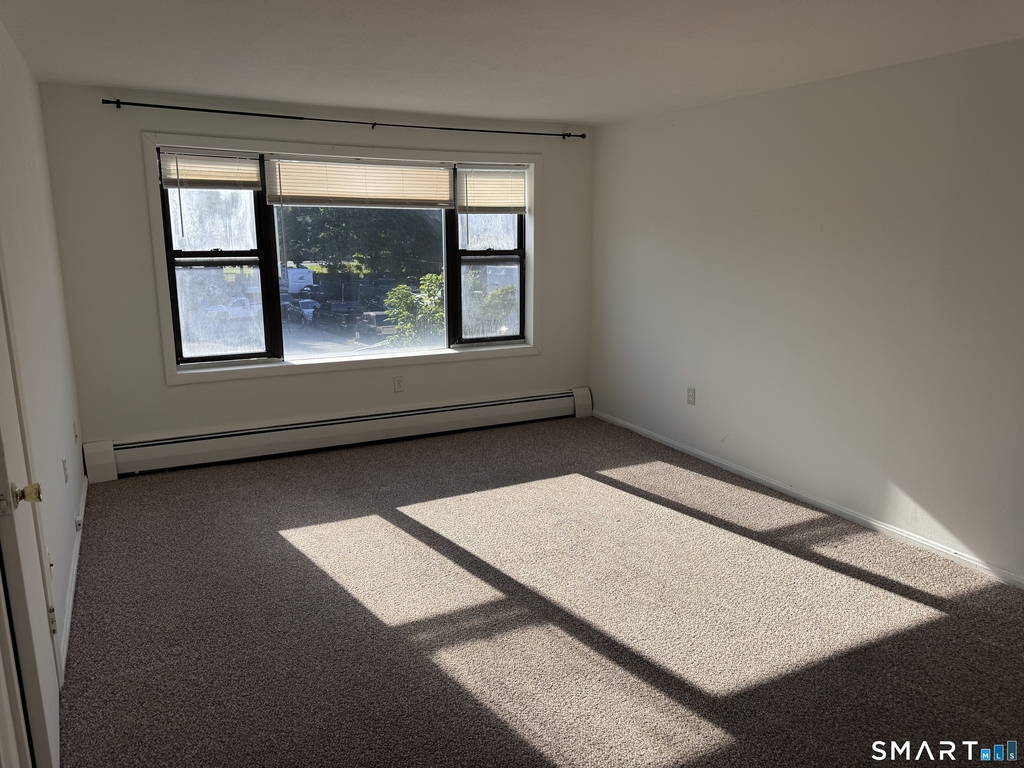 544 Tolland Street - Photo 2