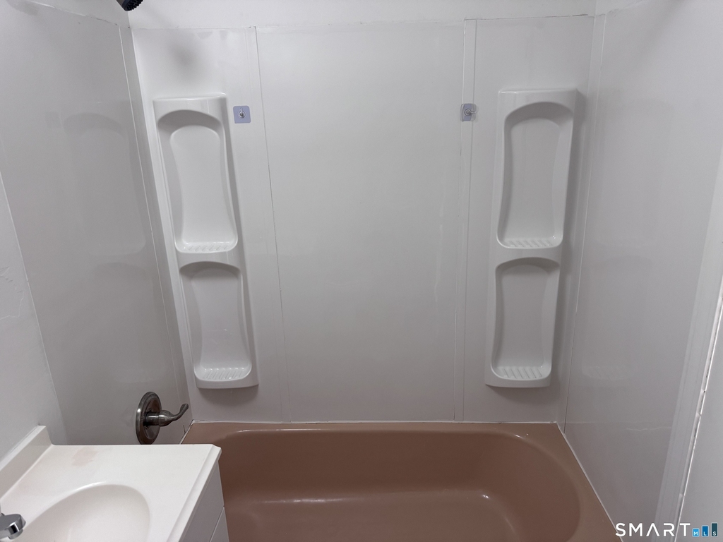 544 Tolland Street - Photo 6