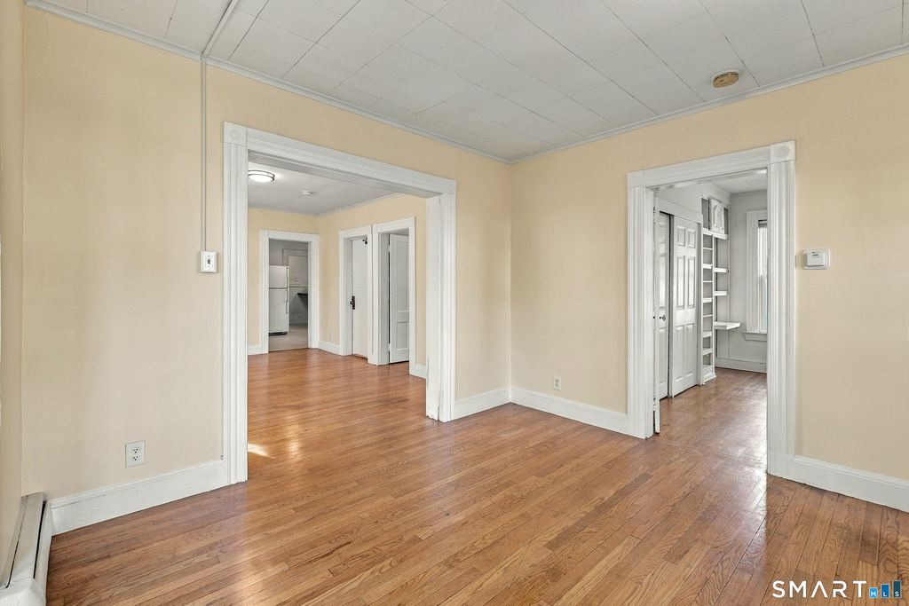 31 Wolcott Avenue - Photo 4