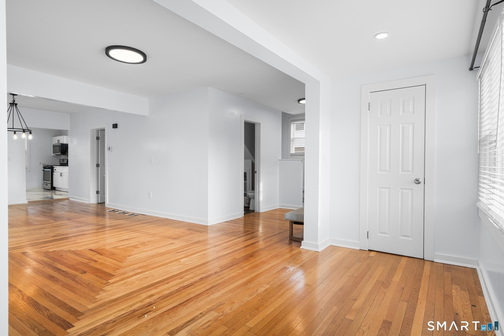 315 Marion Street - Photo 11