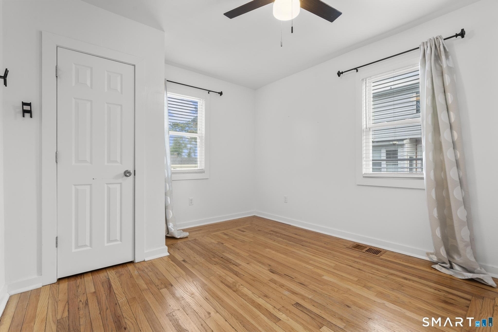 315 Marion Street - Photo 24