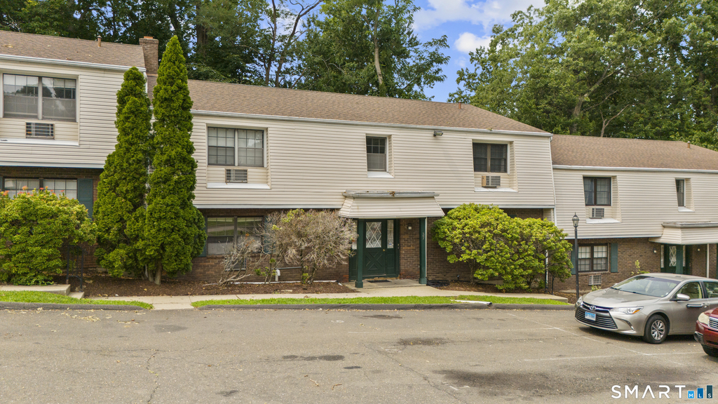 37 Enid Street - Photo 2