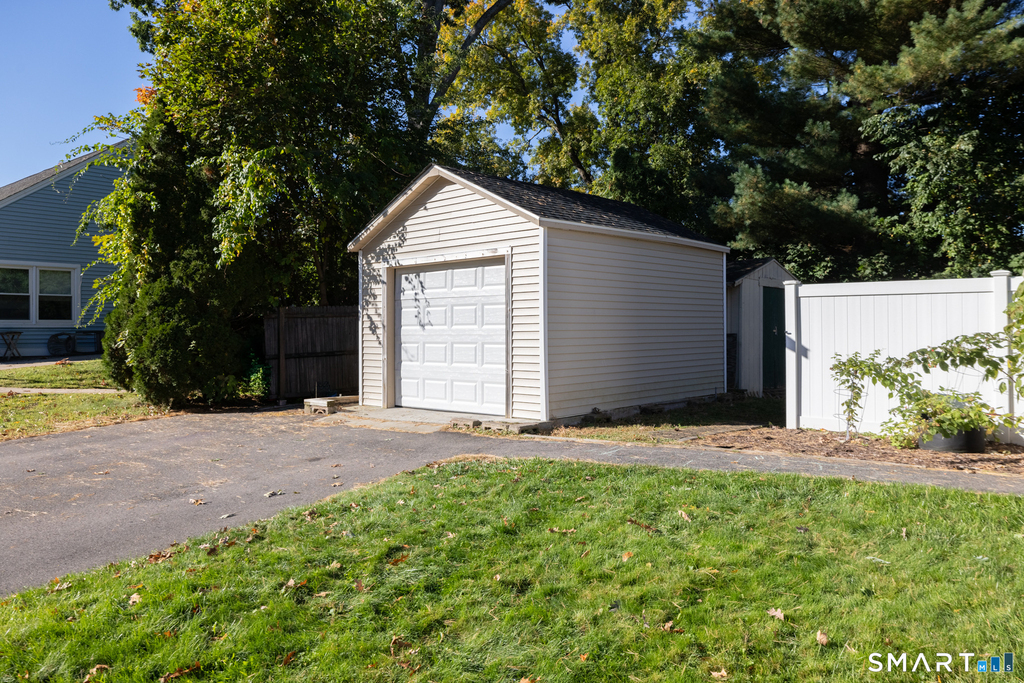 182 Elm Street - Photo 24