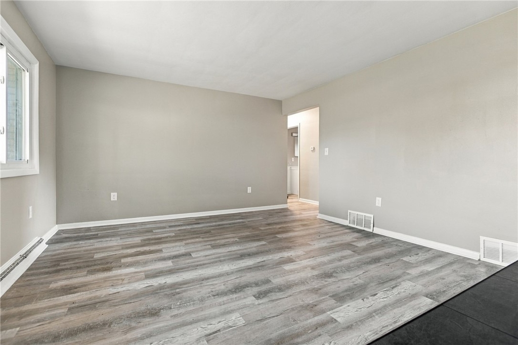 180 Highland Drive - Photo 3