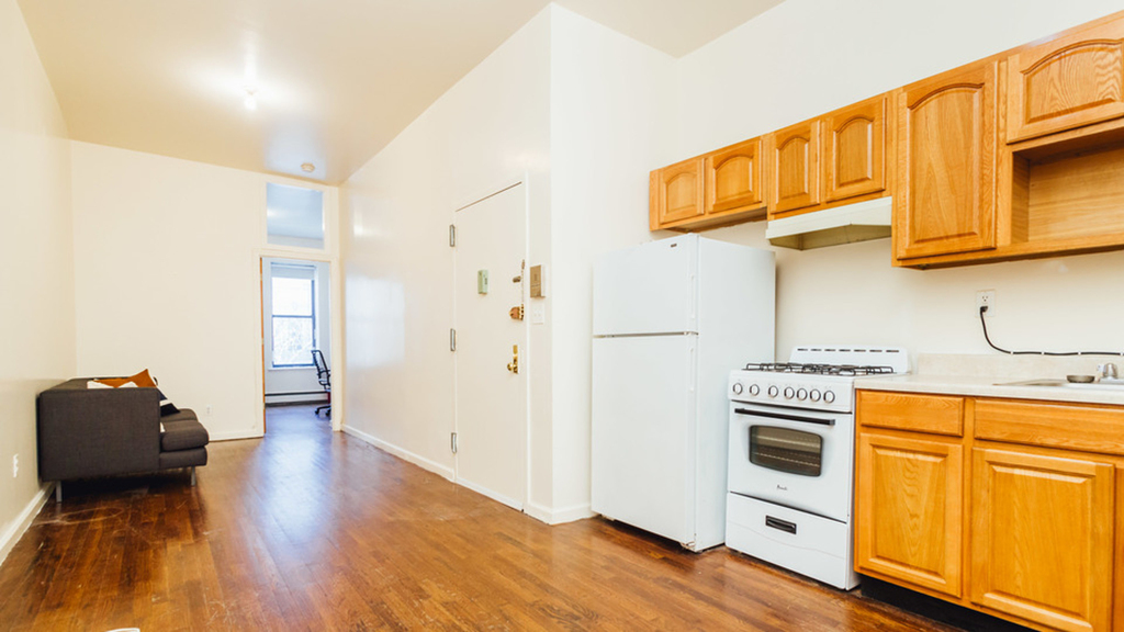 311 Jefferson St 11237 - Photo 0