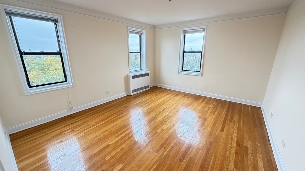 36-35 167th Street - Photo 17