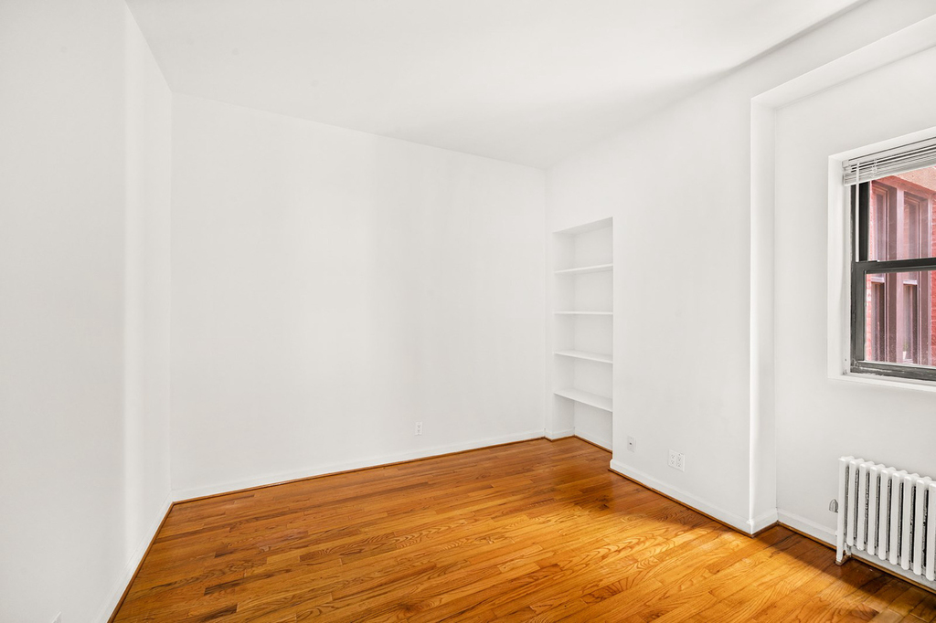 121 Madison Avenue - Photo 3