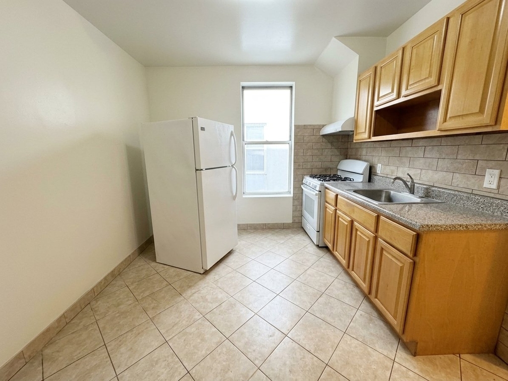 4816 8th Avenue - Photo 3