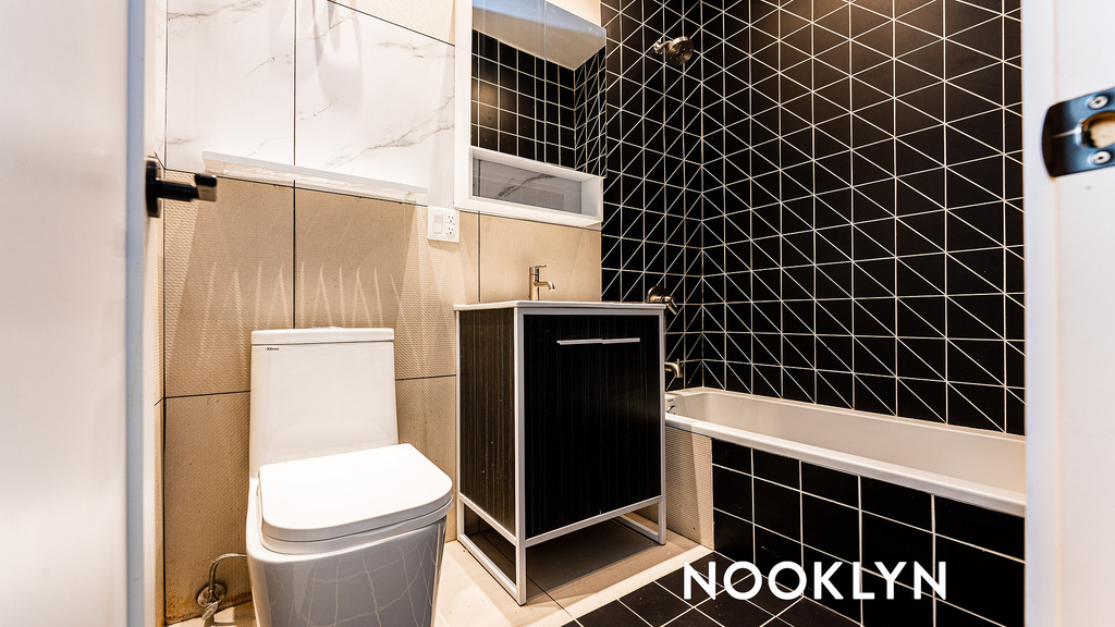 85 Graham Ave - Photo 5