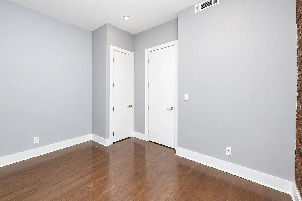 1154 Nostrand Avenue - Photo 4