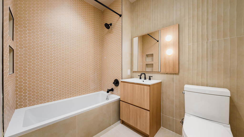 733 Lincoln Pl - Photo 3