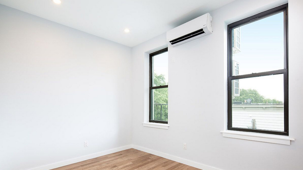1441 Bushwick Ave - Photo 2