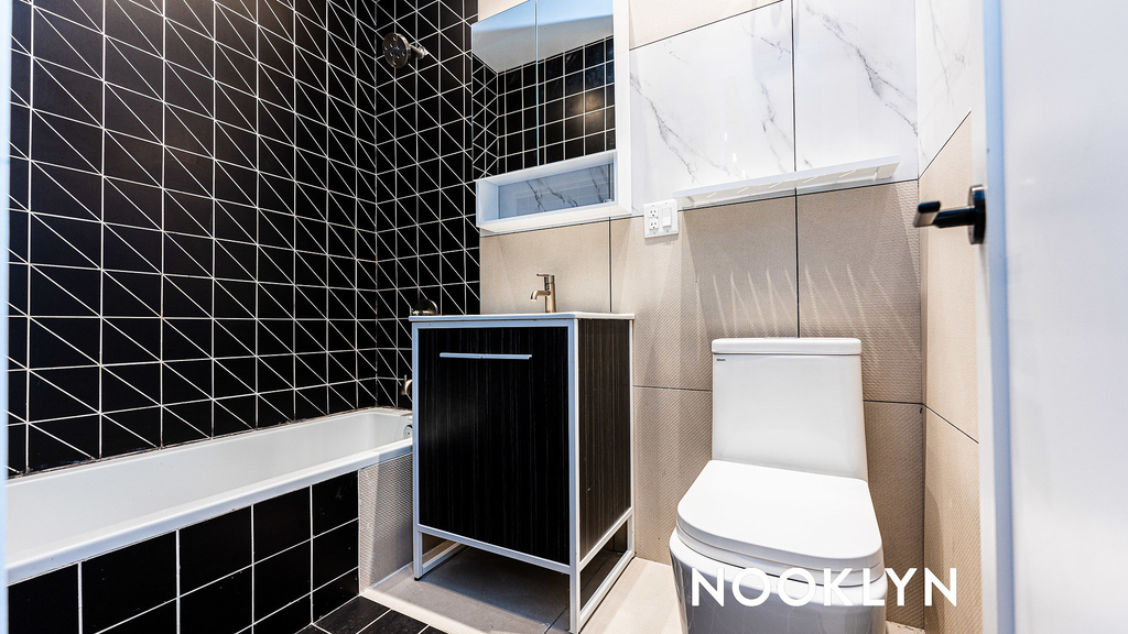 85 Graham Ave - Photo 18