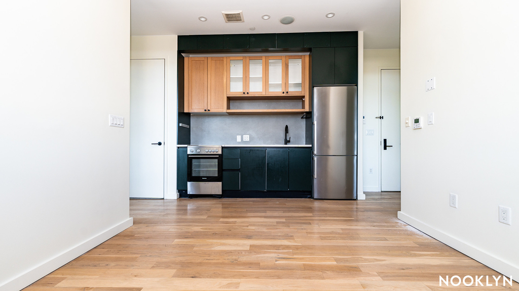 44 Kent St - Photo 0