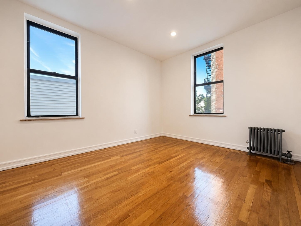 10 Adrian Avenue - Photo 8
