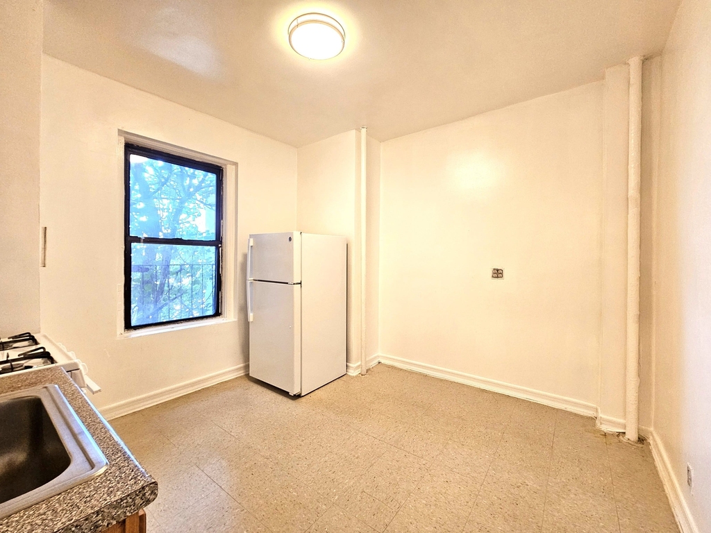 536 Fort Washington Avenue - Photo 4