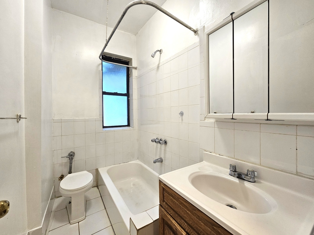 536 Fort Washington Avenue - Photo 8