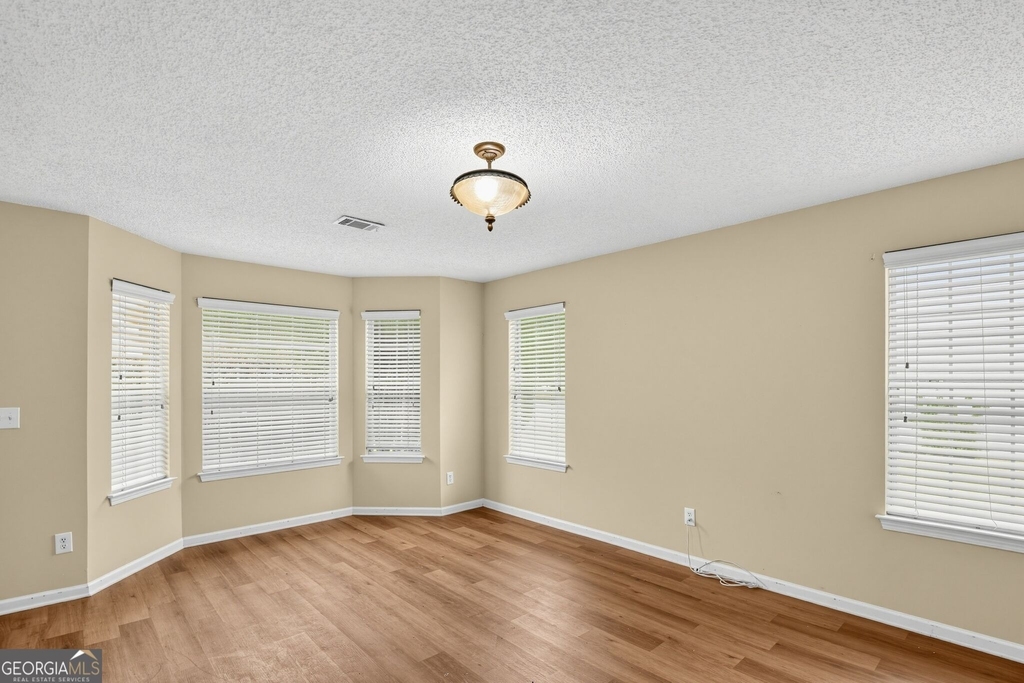 1560 Rogers Crossing Drive - Photo 9