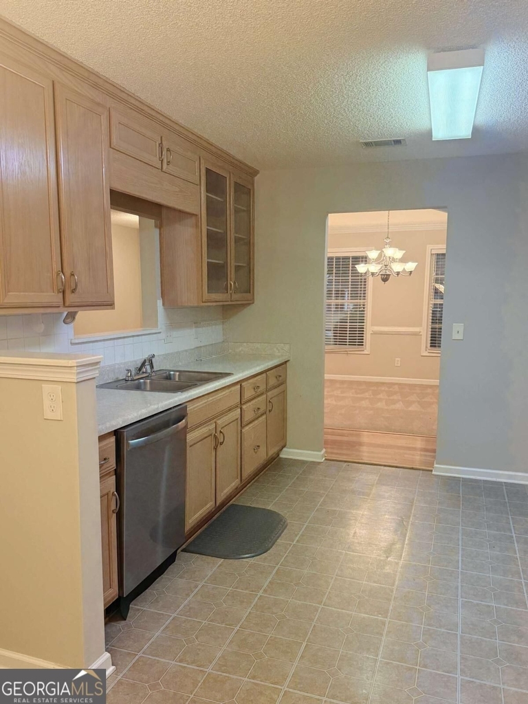 2106 Grant Avenue - Photo 6