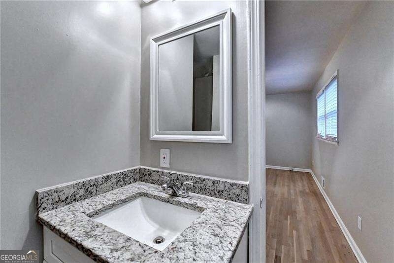2736 Eaton Place - Photo 37