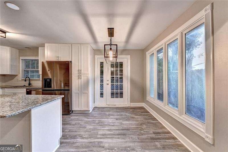 2736 Eaton Place - Photo 10