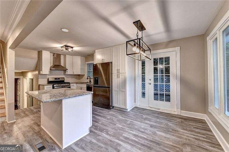 2736 Eaton Place - Photo 11