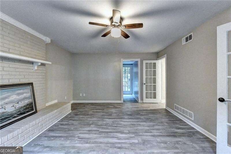 2736 Eaton Place - Photo 21