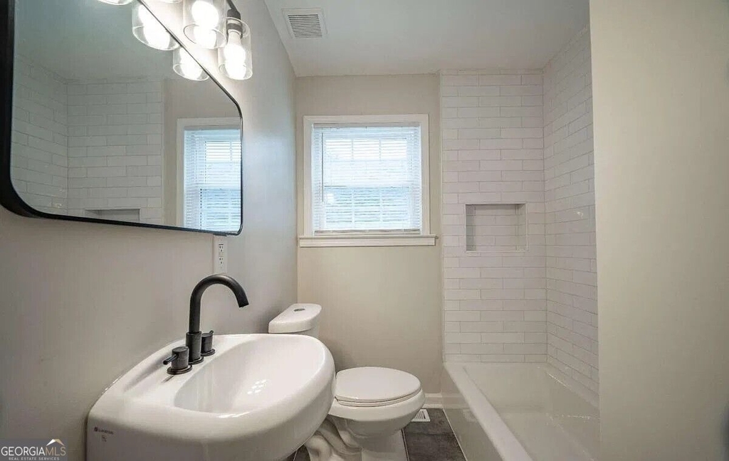 2137 Delowe Drive - Photo 10