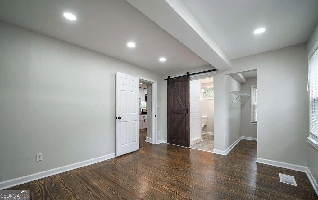 2137 Delowe Drive - Photo 24