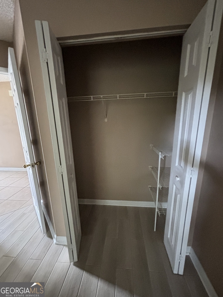 183 Talbot Court - Photo 37