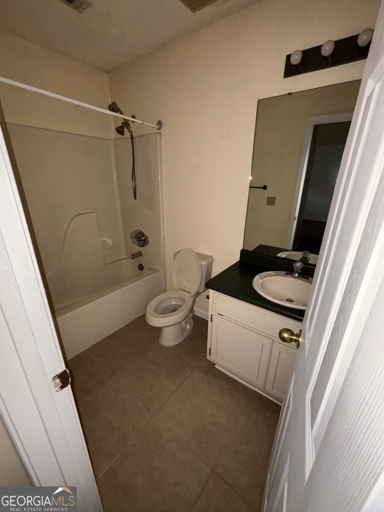 183 Talbot Court - Photo 24