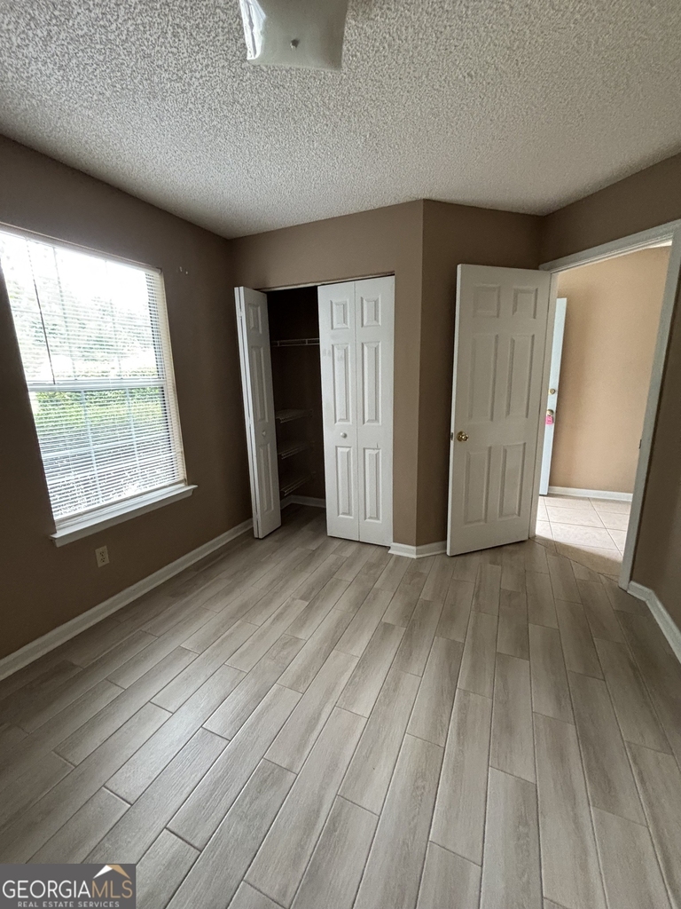 183 Talbot Court - Photo 35