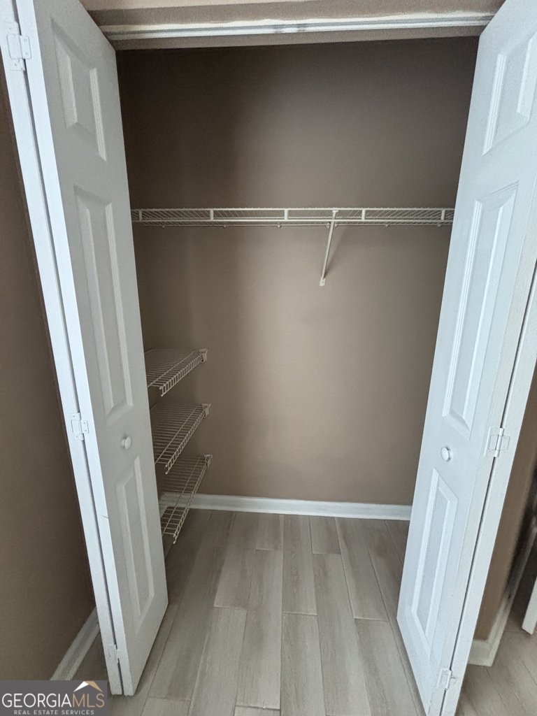 183 Talbot Court - Photo 36